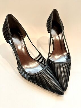 Anne Klein Black Pointed Toe Heels | Elegant Striped Mesh Detail | Size 9M